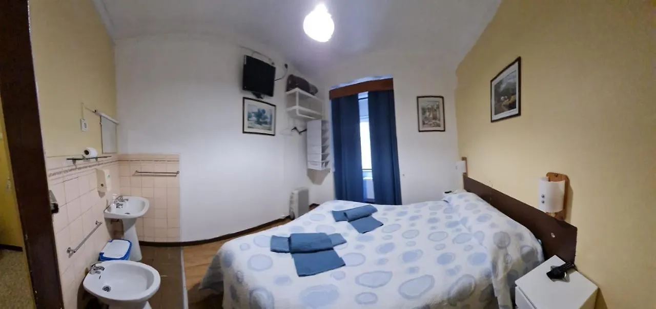 Hotel Pensao Residencial Flor Dos Cavaleiros Lisbona