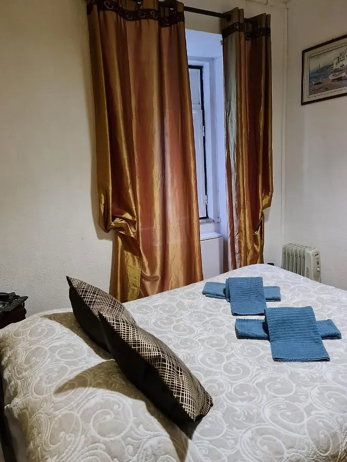 Gasthof Hotel Pensao Residencial Flor Dos Cavaleiros Lissabon