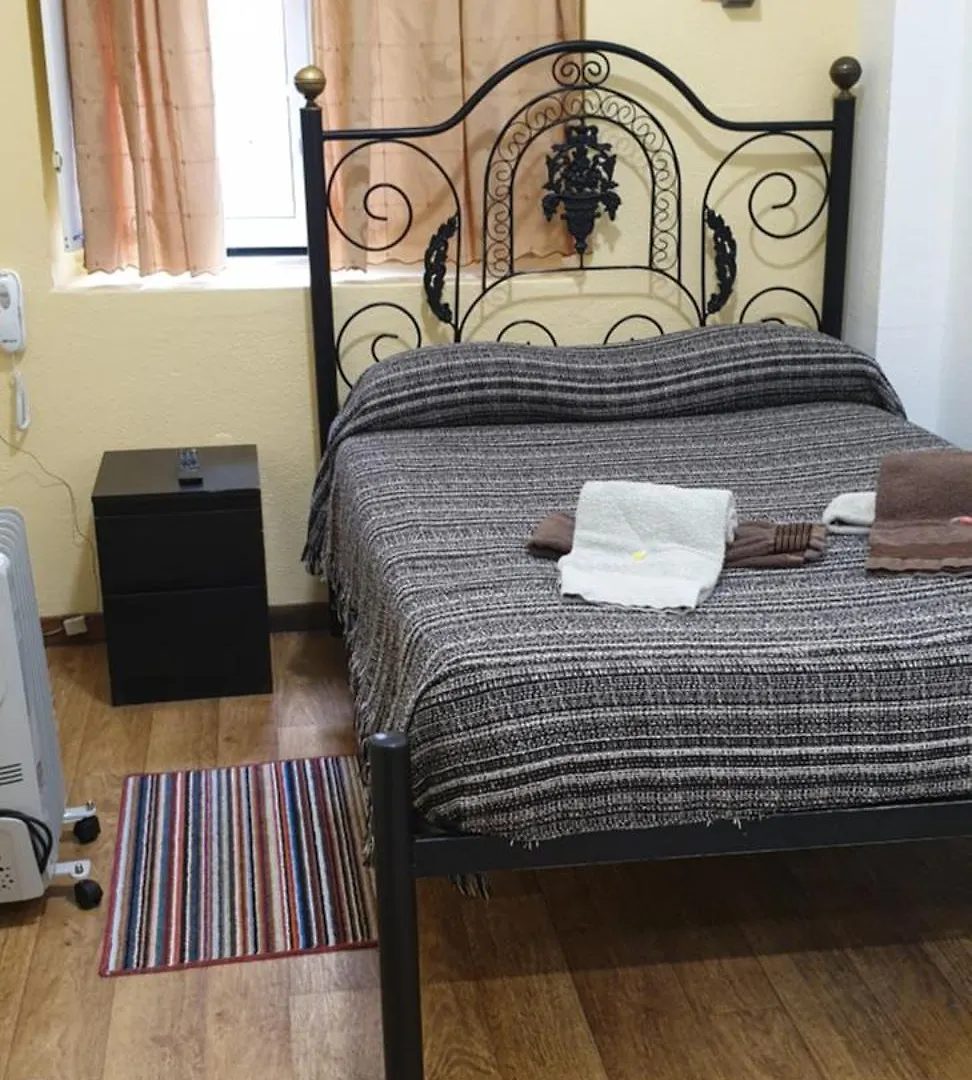 ** Affittacamere Hotel Pensao Residencial Flor Dos Cavaleiros Lisbona Portogallo