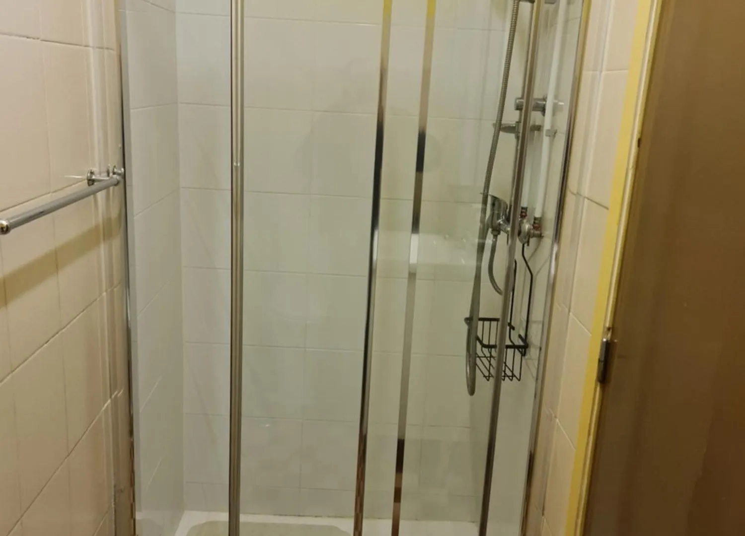 Hotel Pensao Residencial Flor Dos Cavaleiros Lissabon Gasthof