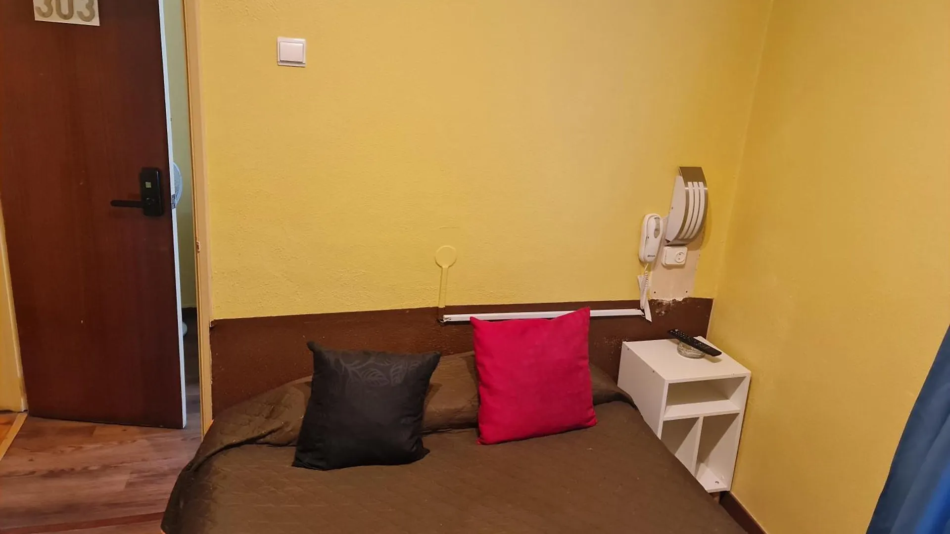 Guest house Pensao Residencial Flor Dos Cavaleiros Hotel Lisbon