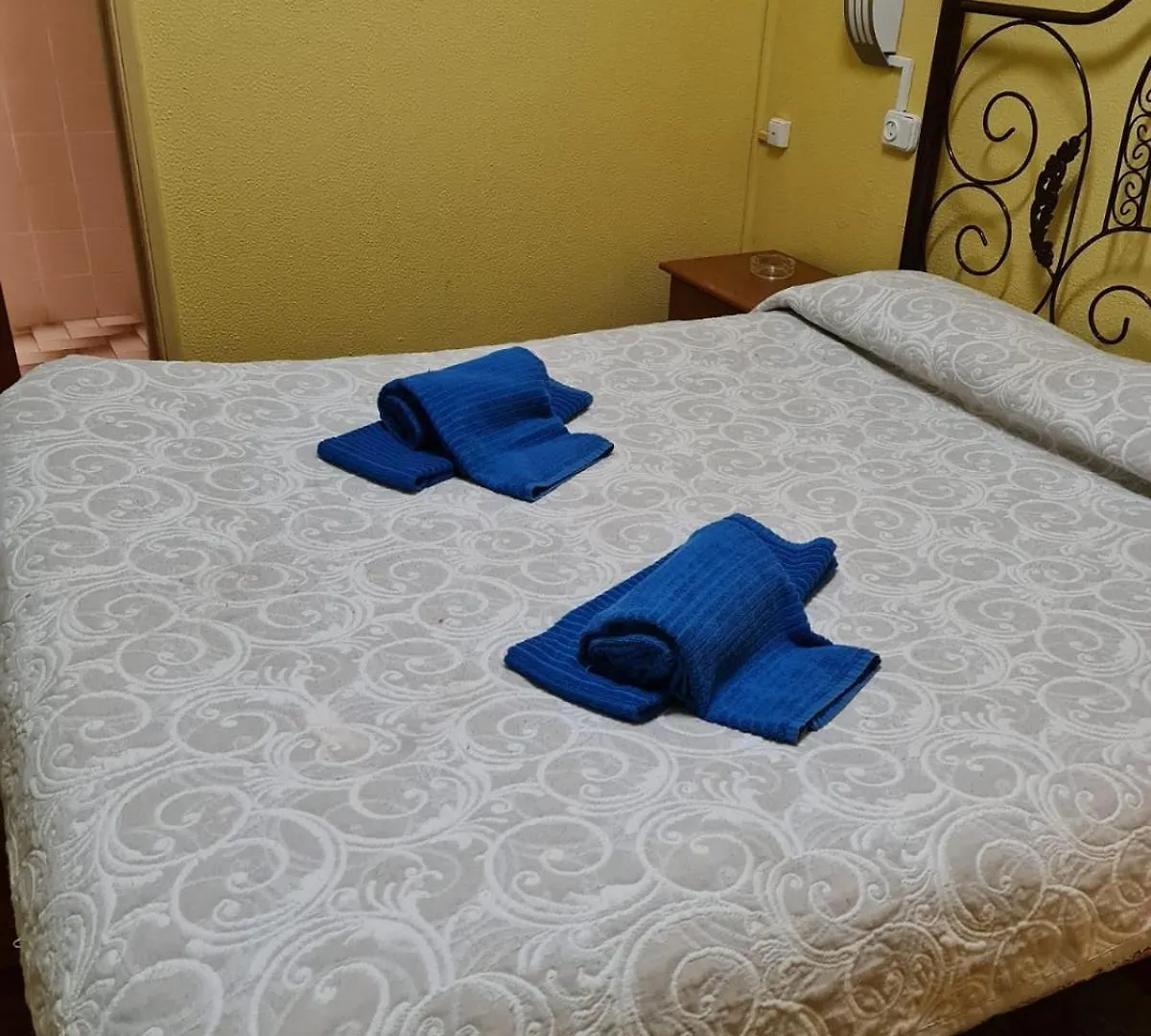 Guest house Pensao Residencial Flor Dos Cavaleiros Hotel Lisbon