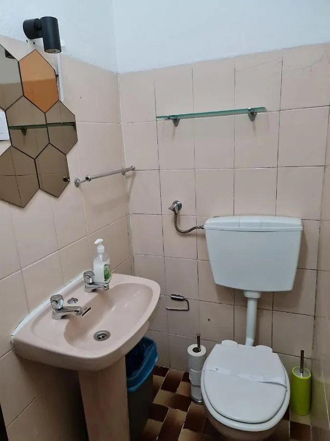 Guest house Pensao Residencial Flor Dos Cavaleiros Hotel Lisbon