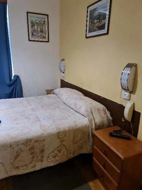 Hotel Pensao Residencial Flor Dos Cavaleiros à Lisboa Maison d'hôtes