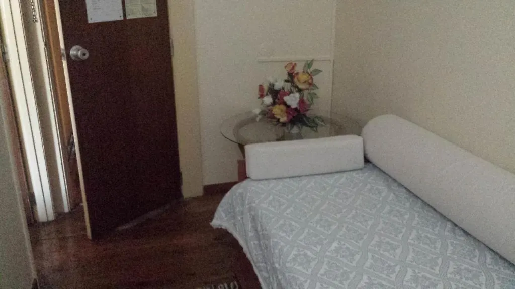 Guest house Pensao Residencial Flor Dos Cavaleiros Hotel Lisbon